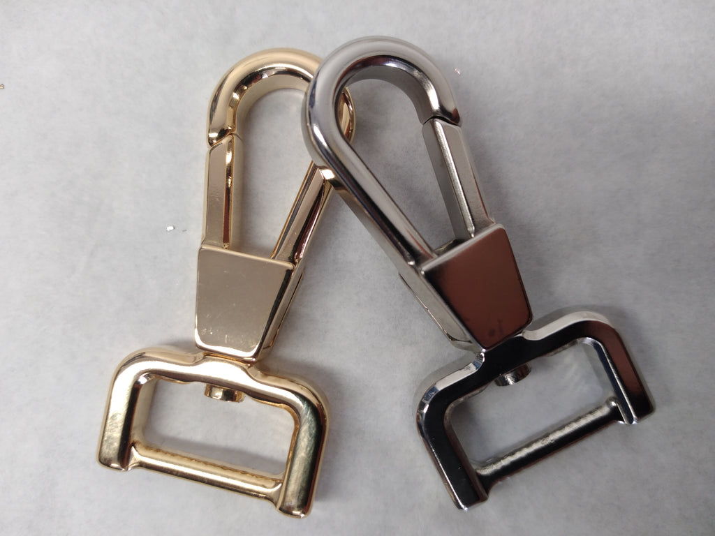 The birth: development and realization of an high quality brass carabiner at MMC.