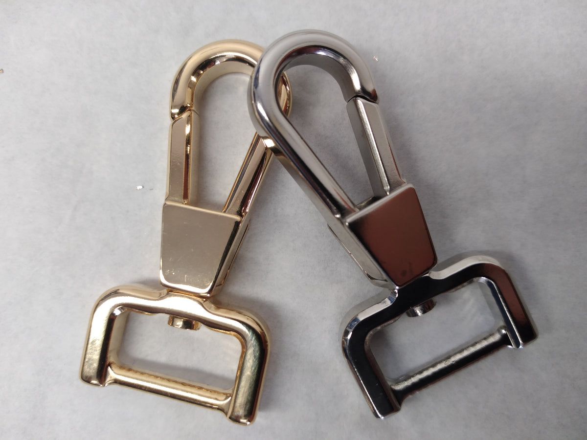 Discover the birth, development and realization of an high quality brass carabiner at MMC.